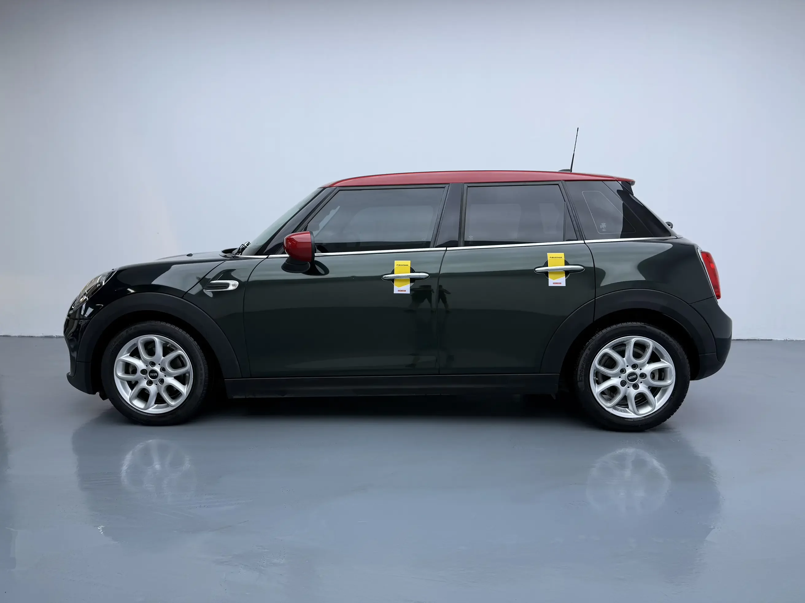 MINI MINI