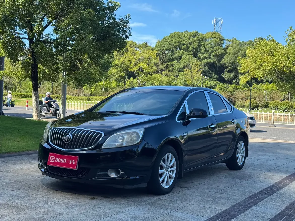 Buick Yinglang 2013