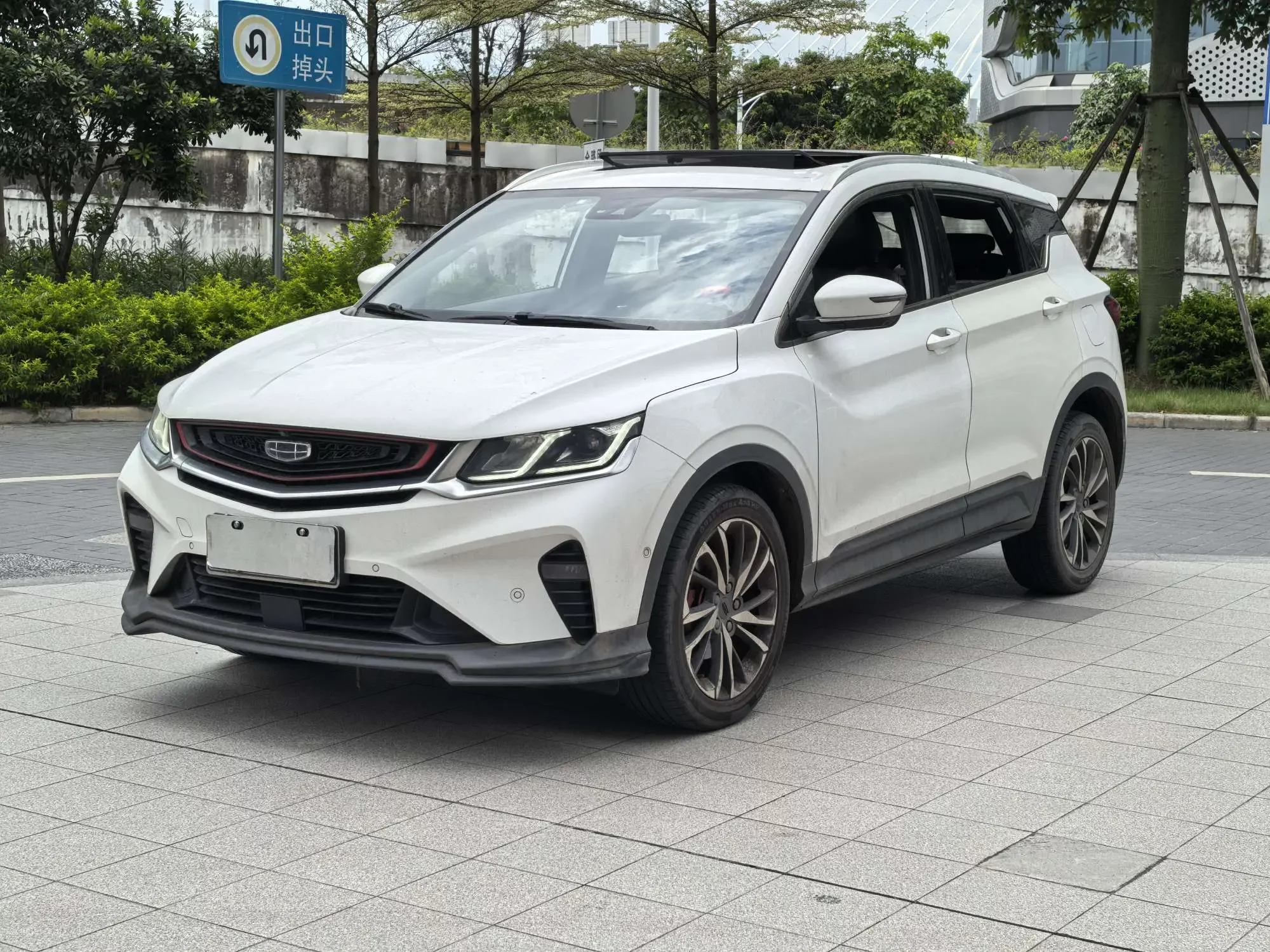 Geely Coolray SX11 2019