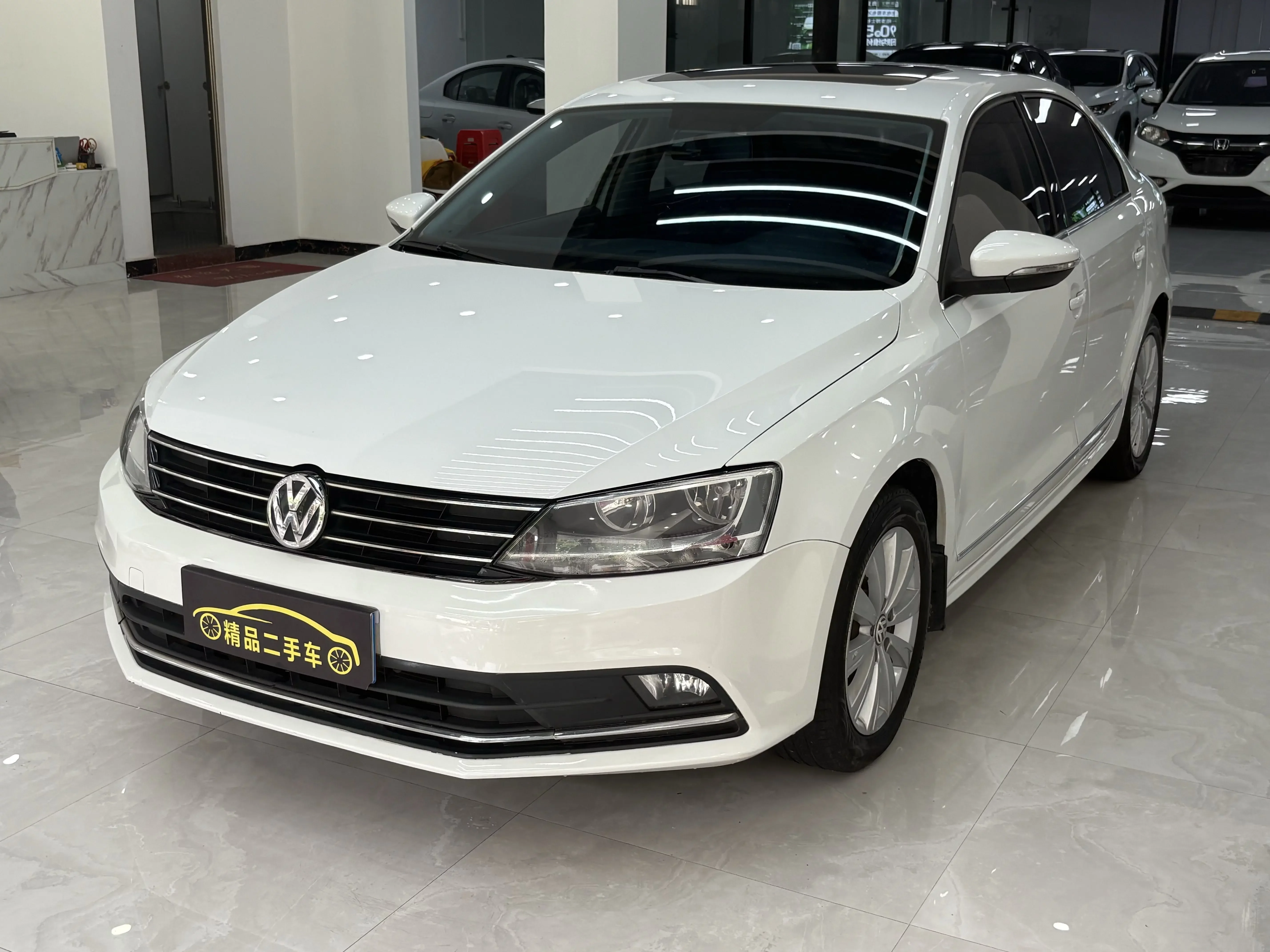 Volkswagen Sagitar