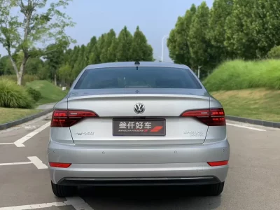 Volkswagen Sagitar