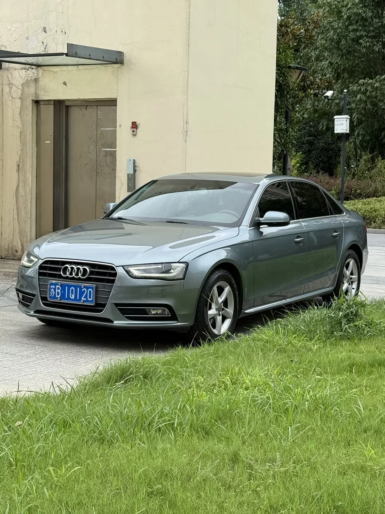 Audi A4L 2014
