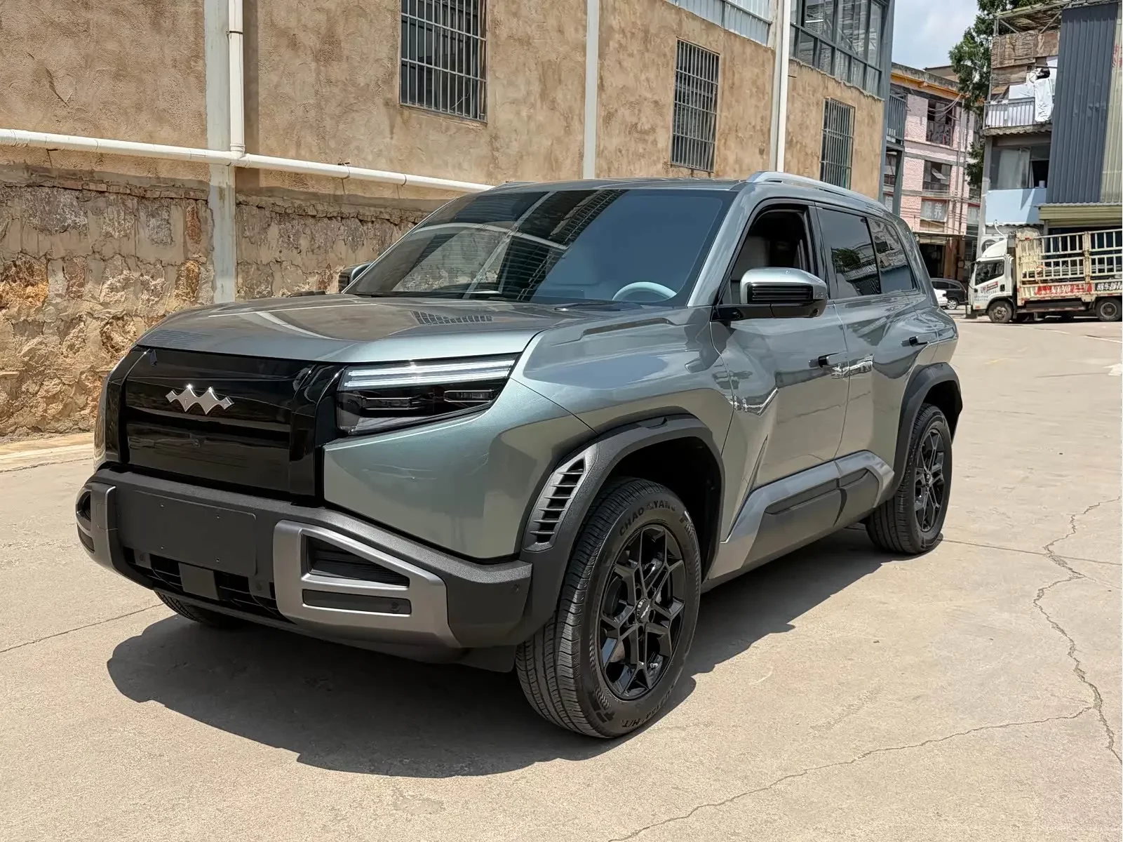 BYD Leopard Titanium 3  из Китая