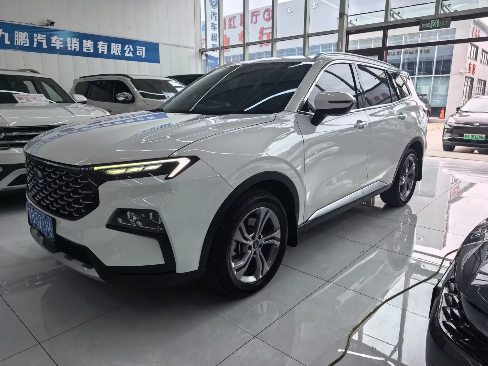 Ford Equator Sport