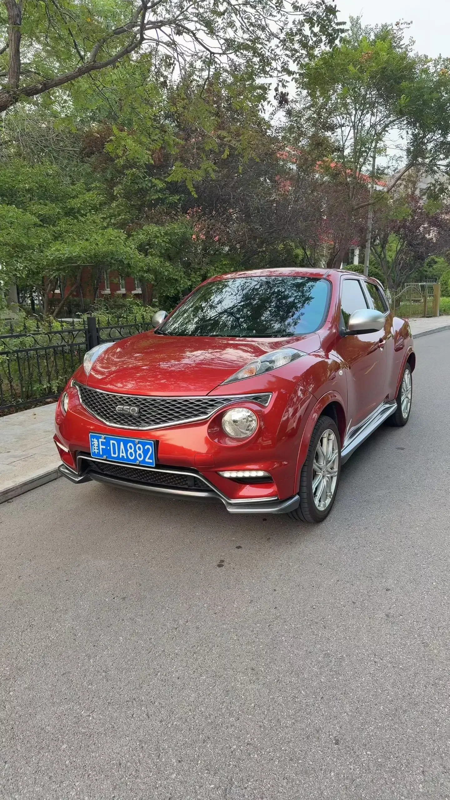 Infiniti ESQ  из Китая
