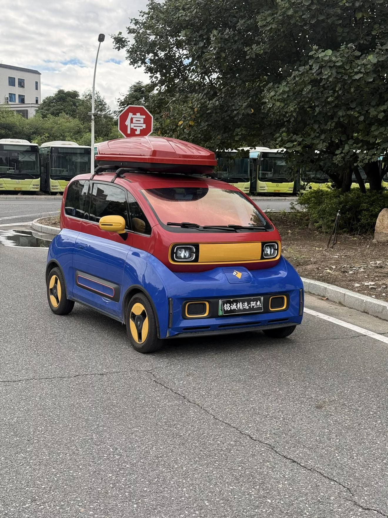 Baojun KiWi EV  из Китая