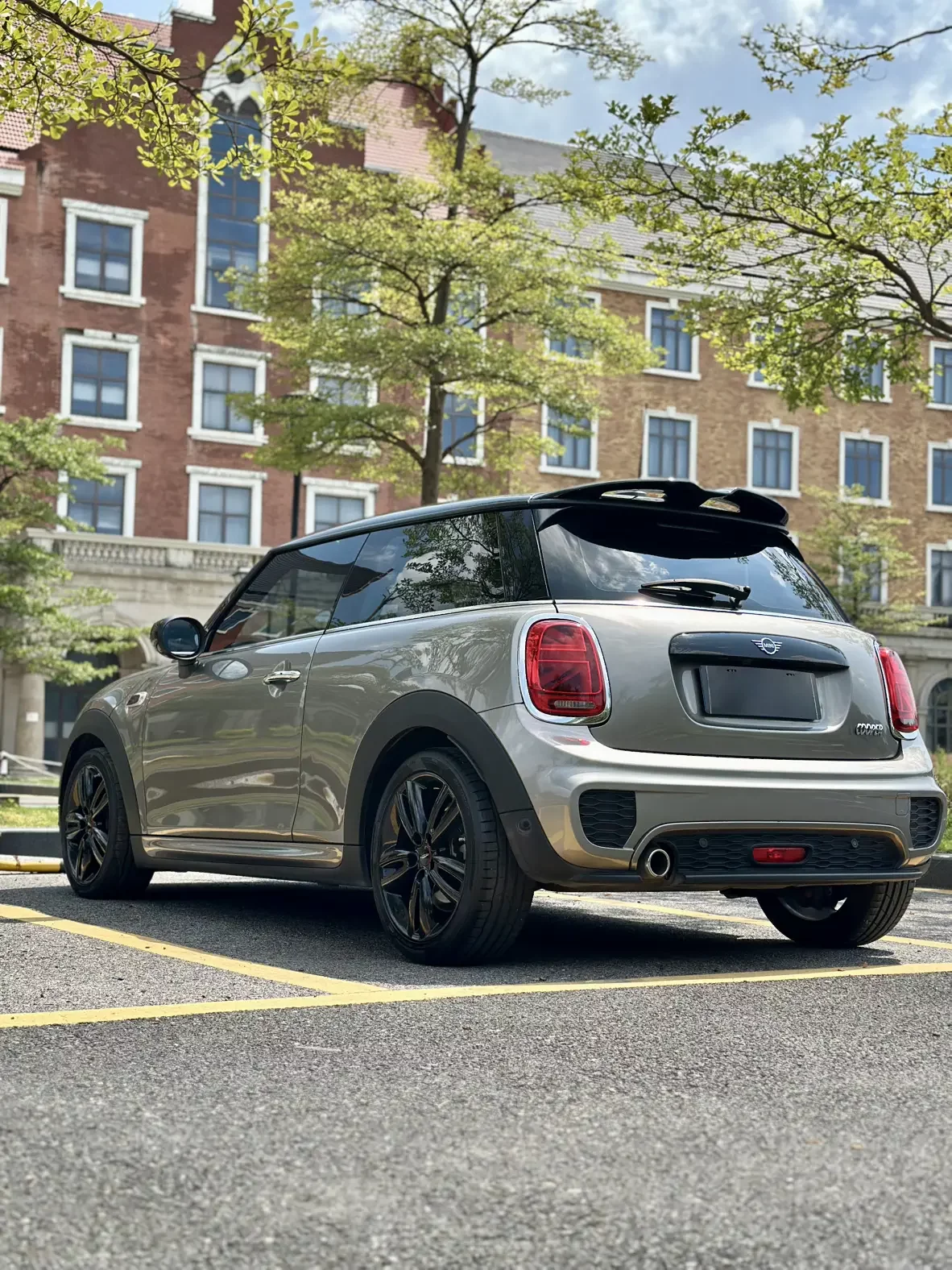 MINI MINI