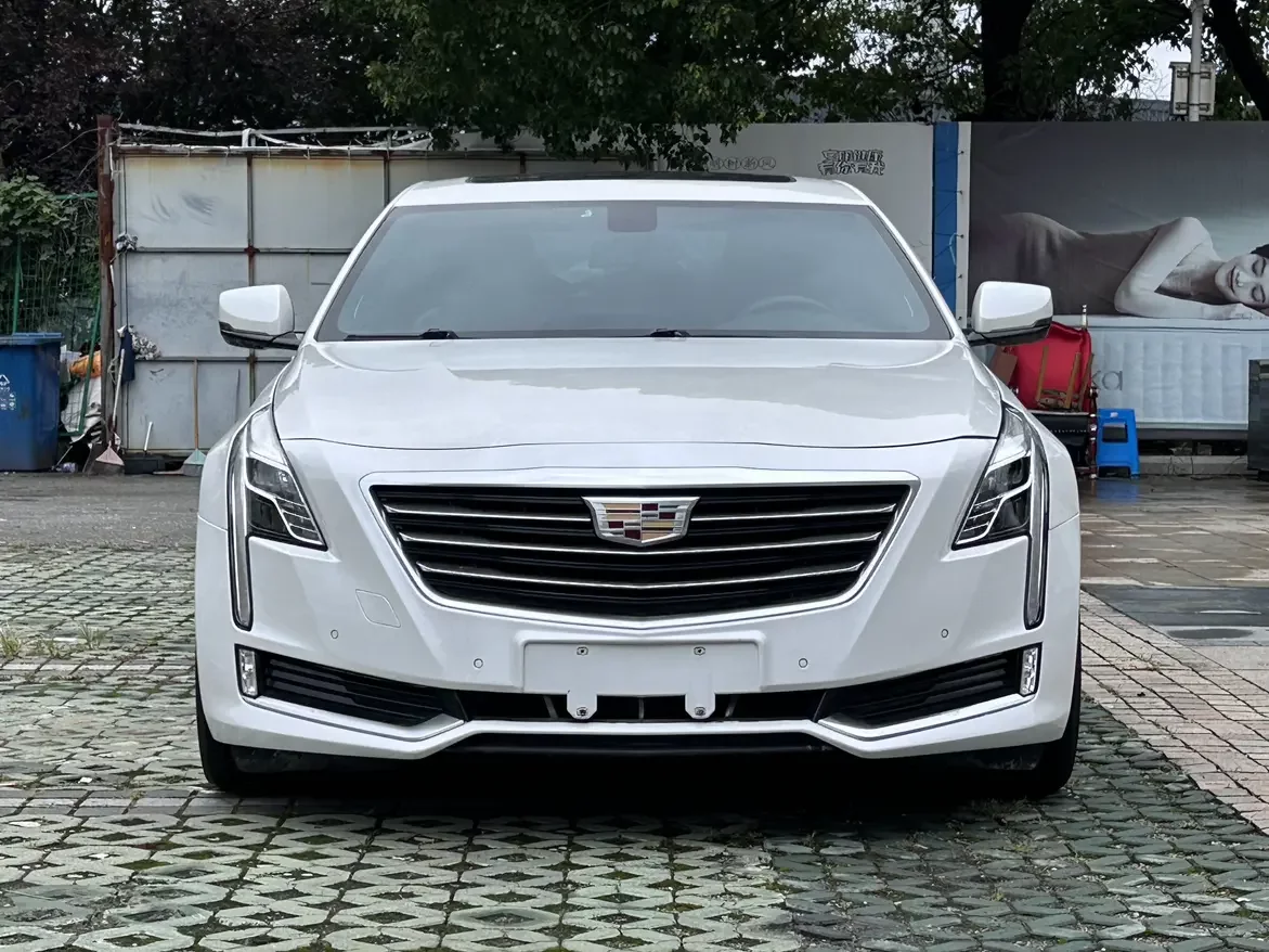Cadillac CT6 PLUG-IN  из Китая