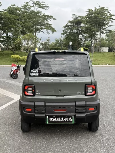 Geely Panda