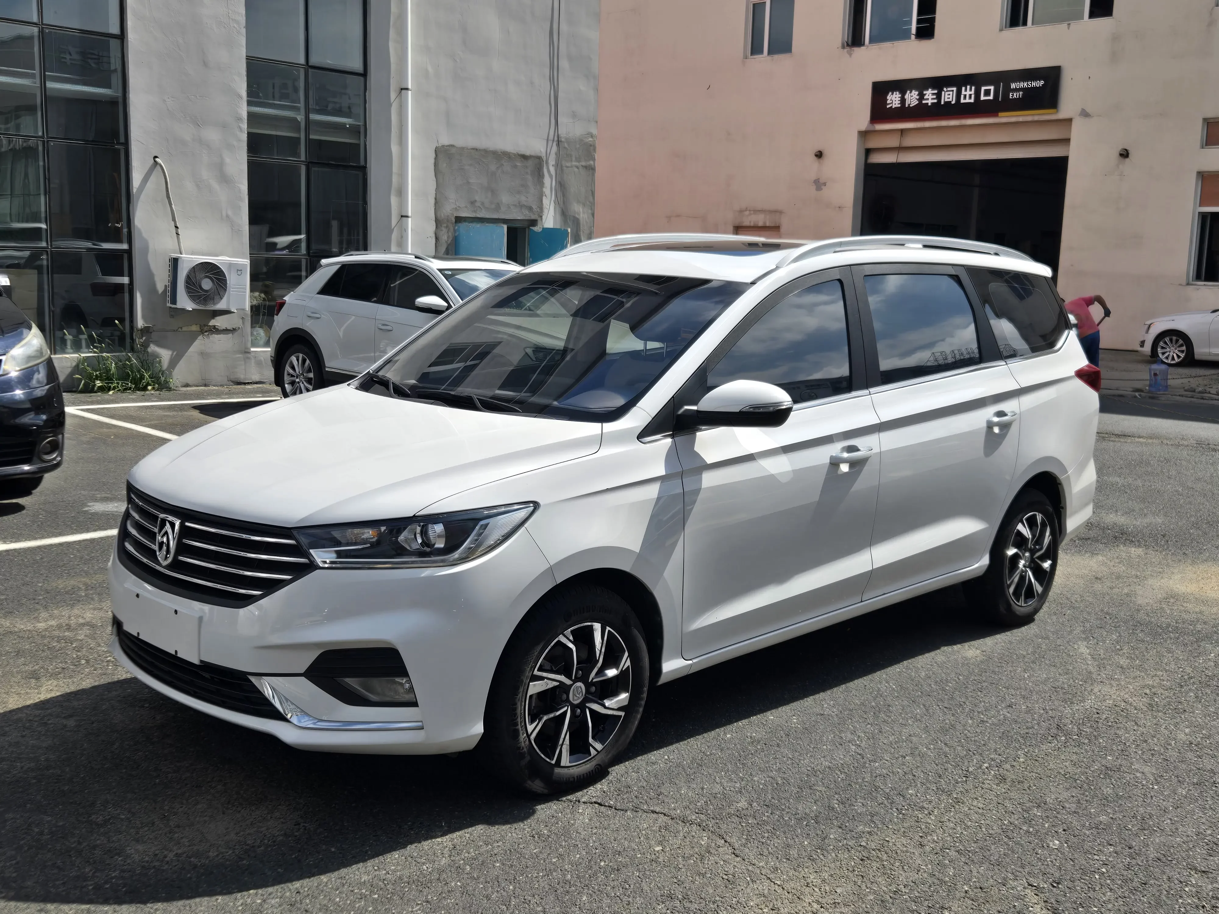 Baojun 360