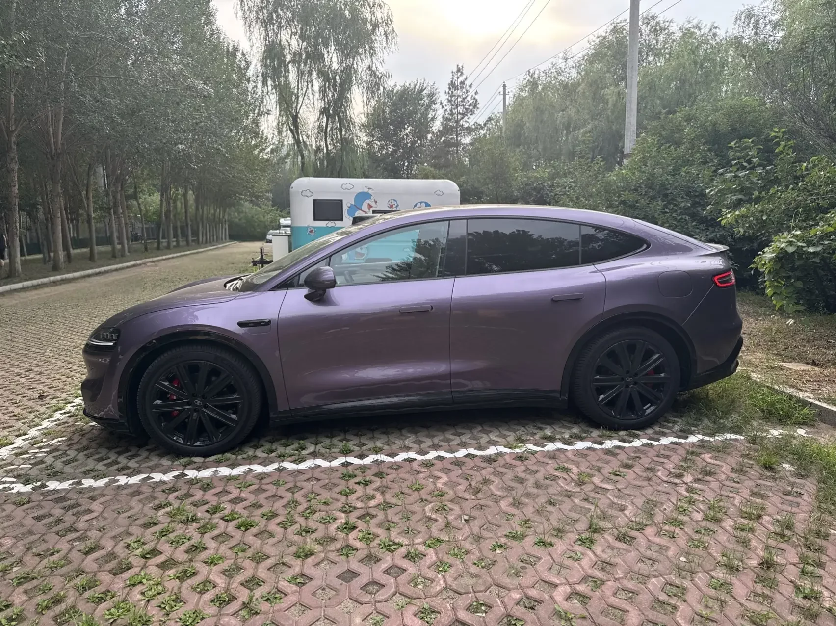 Luxeed Zhijie R7