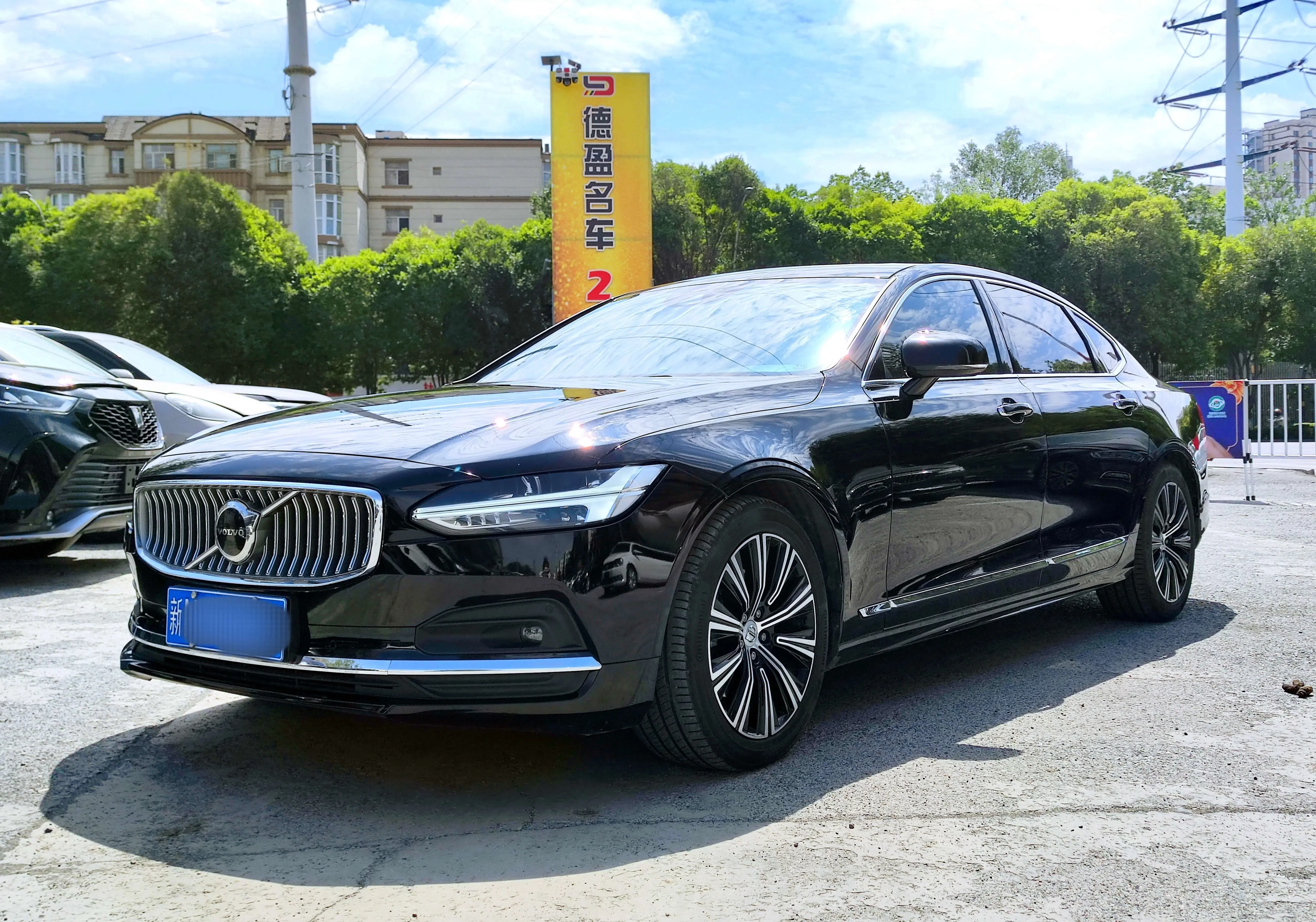 Volvo S90