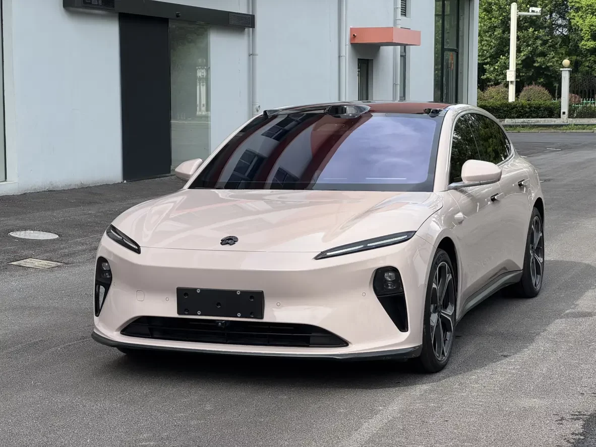 NIO ET5T
