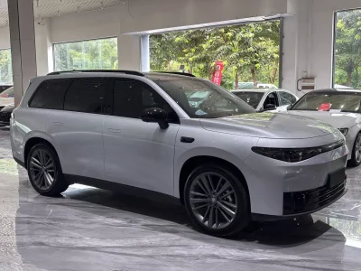 Leapmotor C16