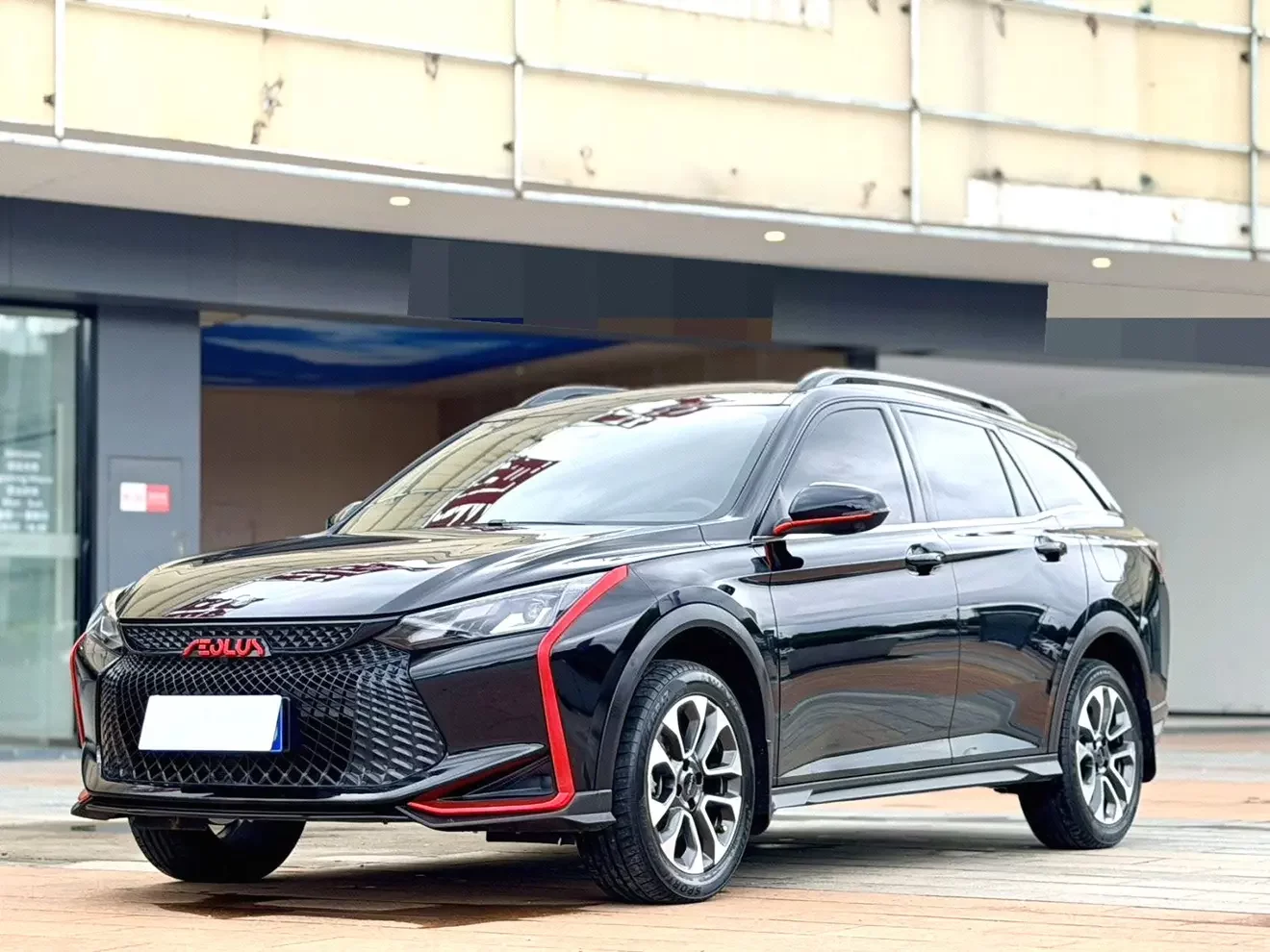 Dongfeng Yixuan GS  из Китая