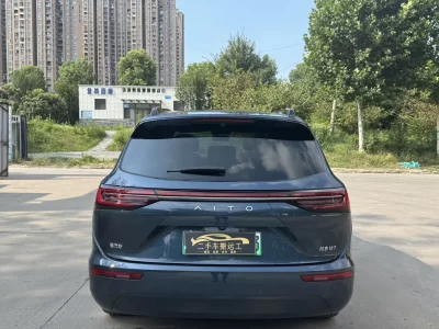 AITO M7