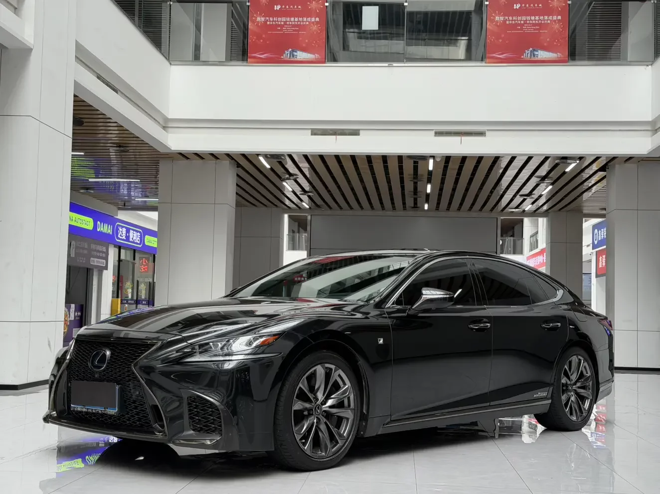 Lexus LS 2019