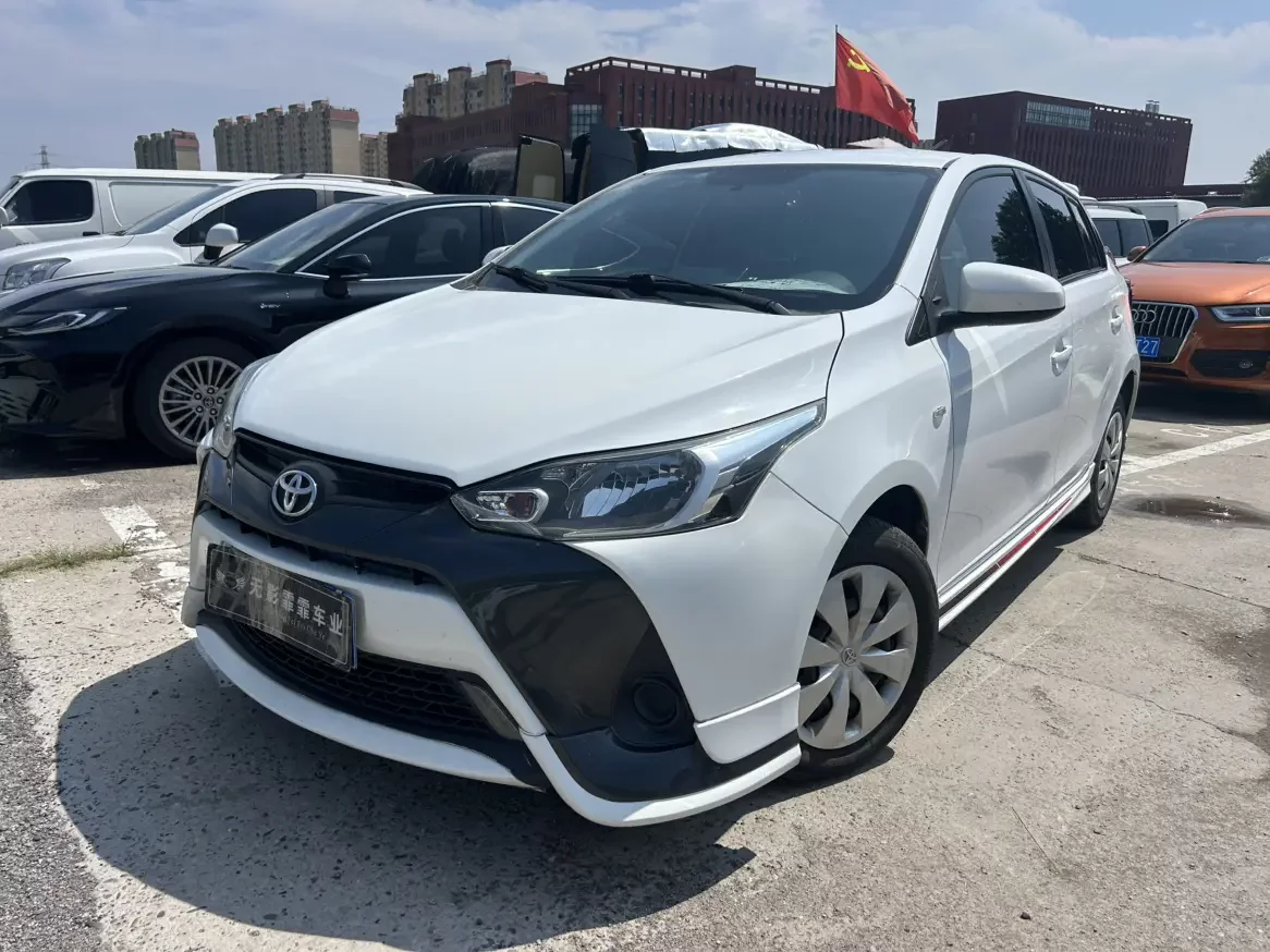 Toyota Yaris L