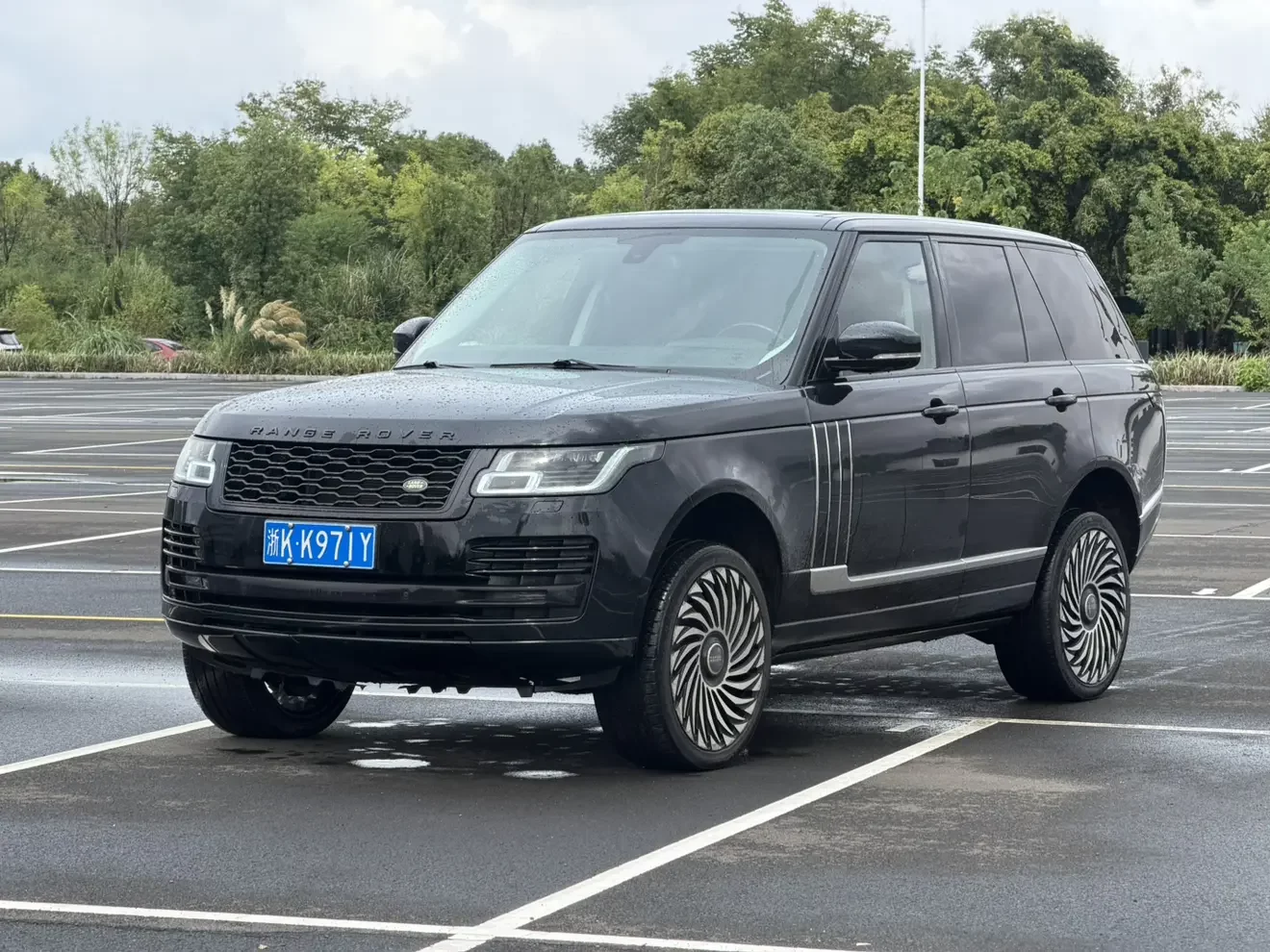 Land Rover range rover