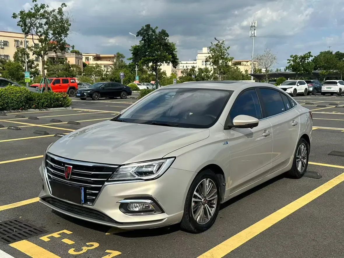 Roewe i5  из Китая
