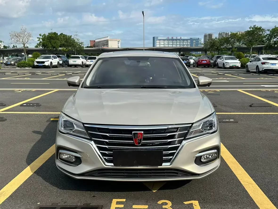 Roewe i5  из Китая