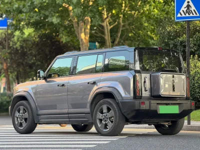 iCAR 03