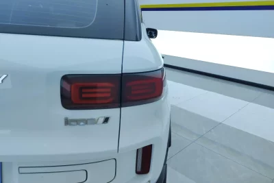 Geely ICON