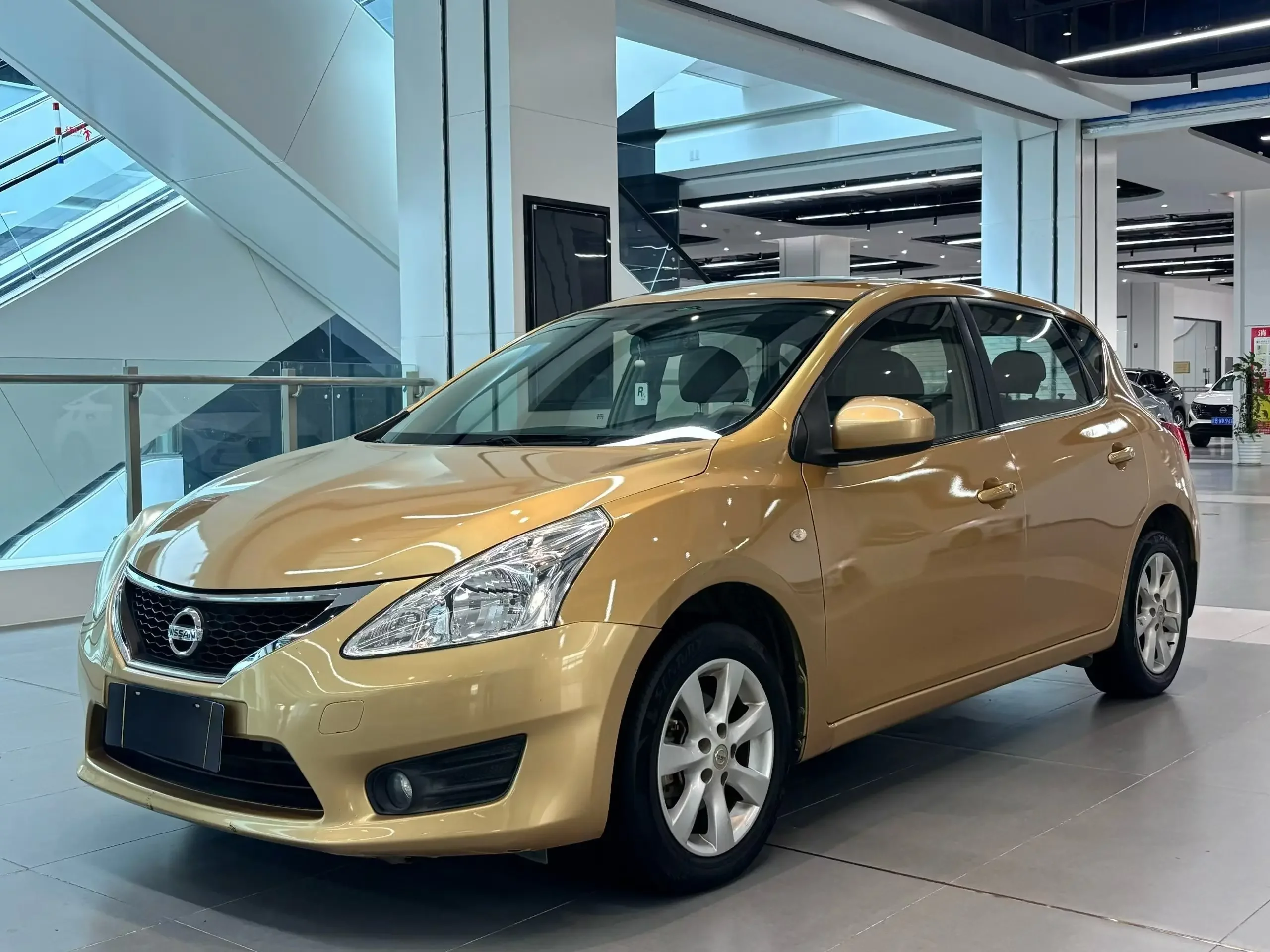Nissan Tiida