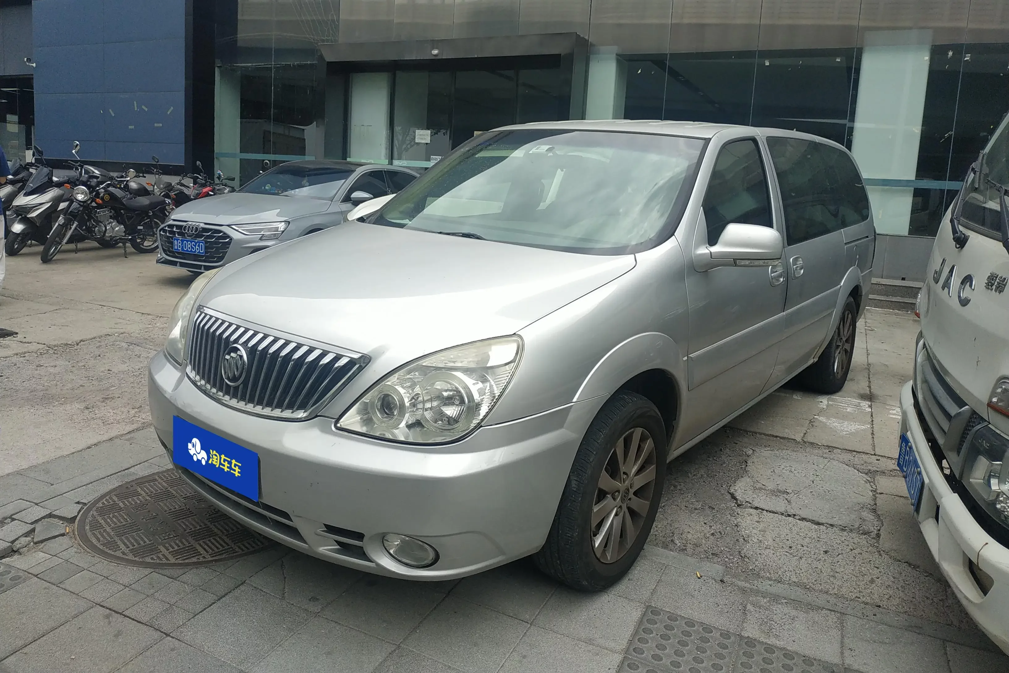 Buick GL8