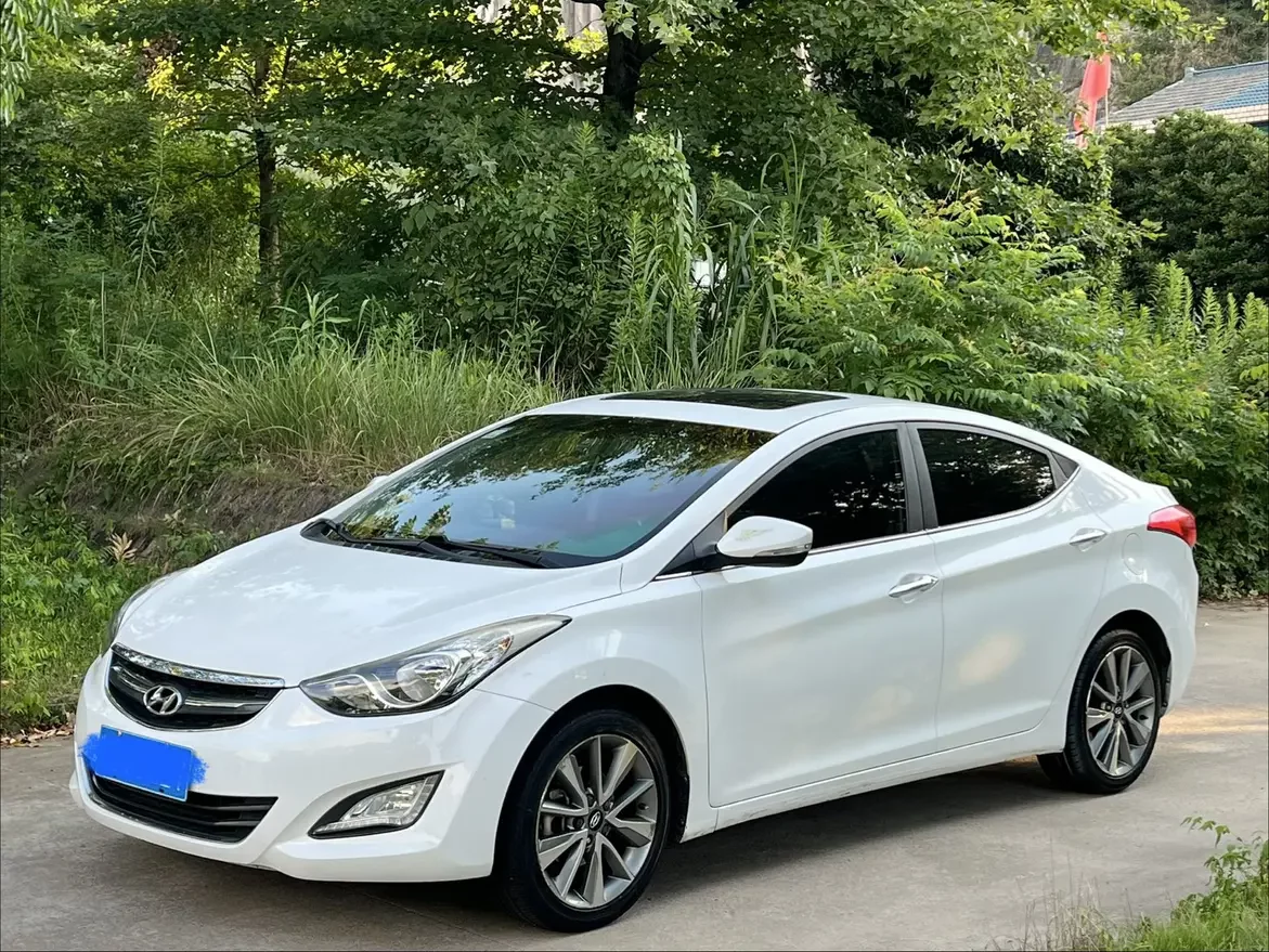Hyundai Elantra