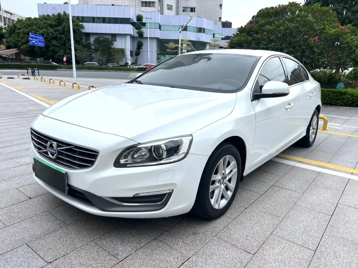 Volvo S60