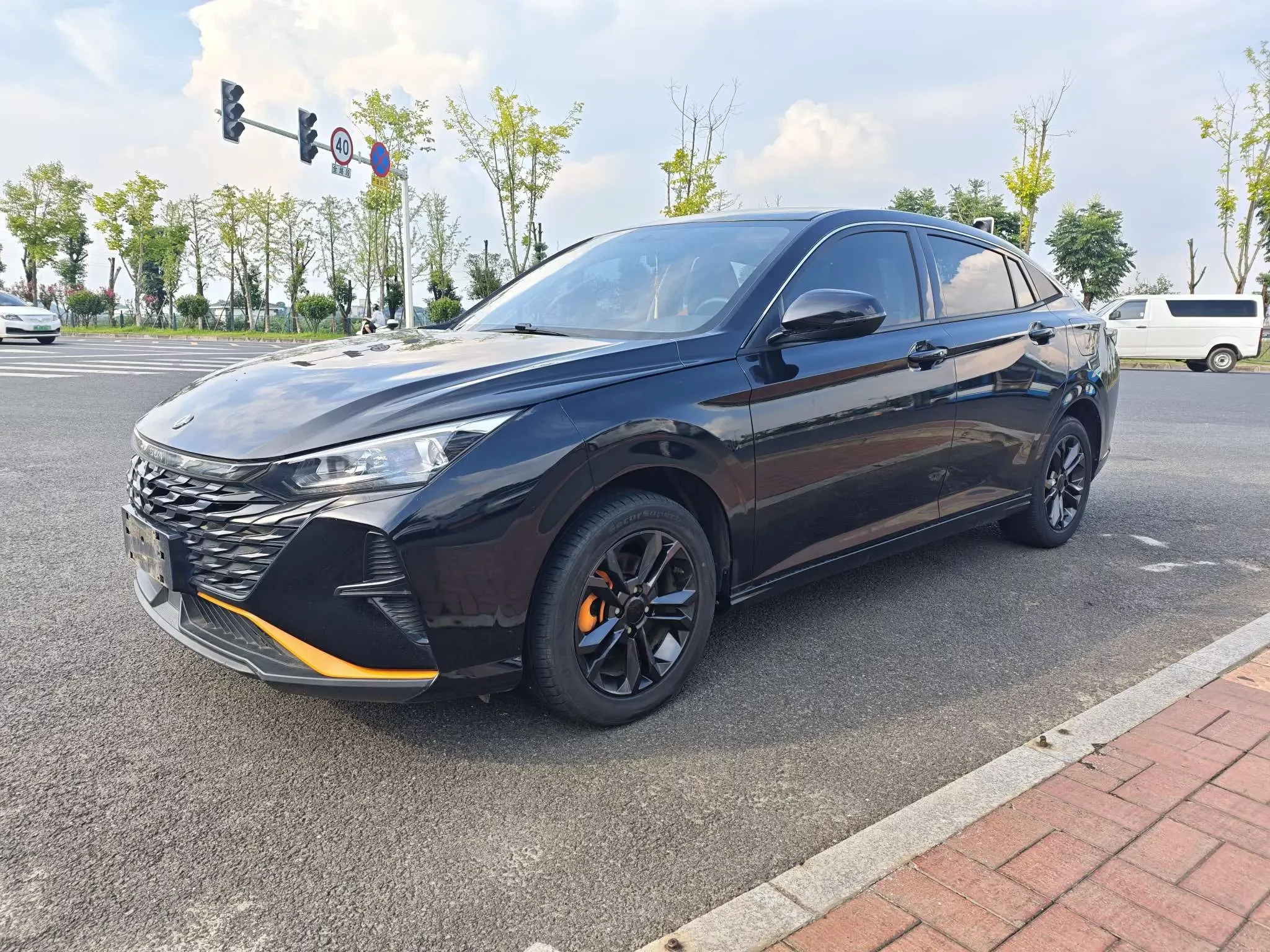 Dongfeng Yixuan