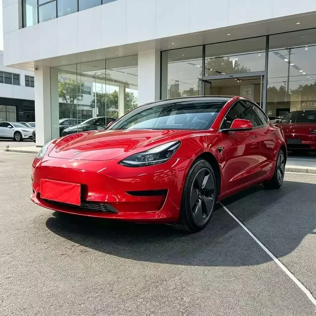 Tesla Model 3 2023
