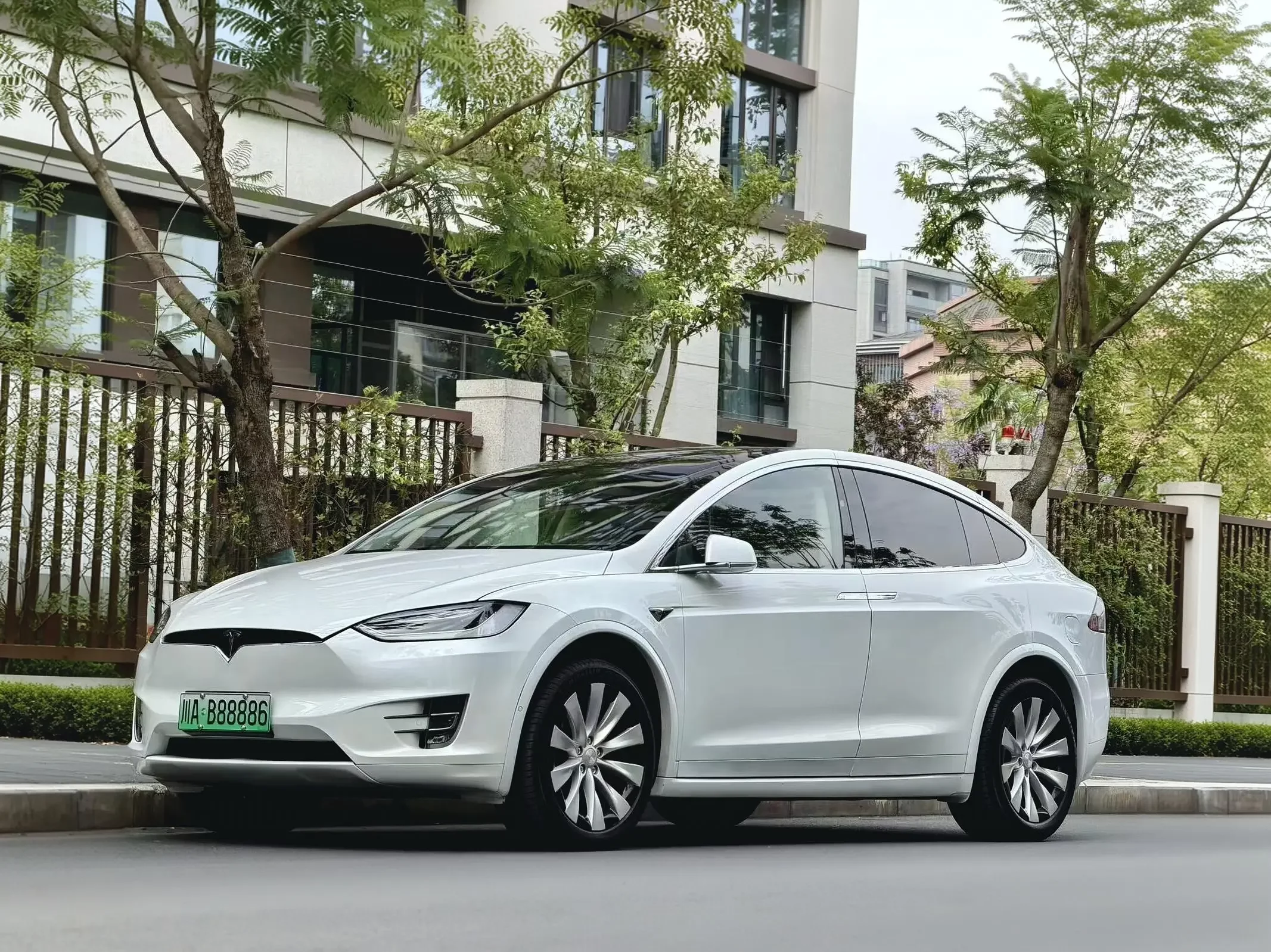 Tesla Model S 2018