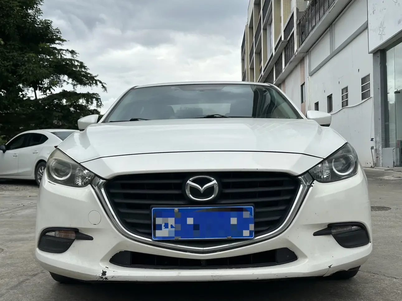 Mazda Axela (Mazda3)  из Китая