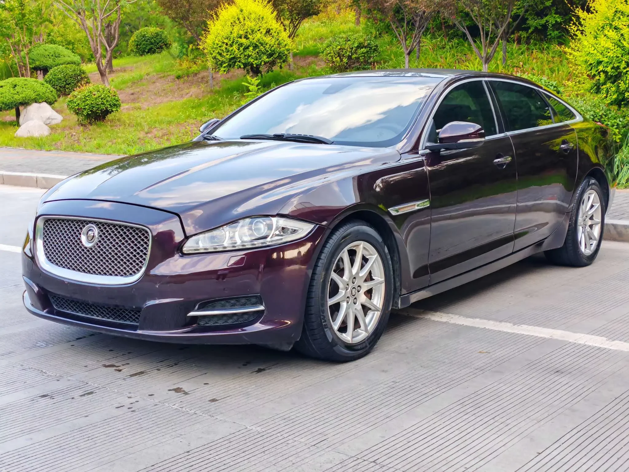 Jaguar XJ 2012