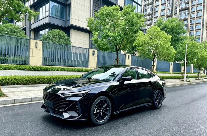 Changan UNI-V