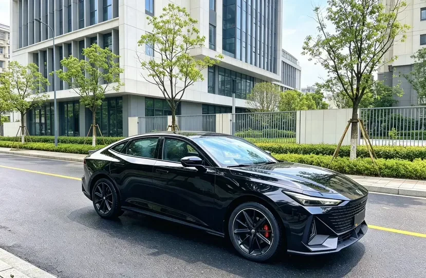 Changan UNI-V