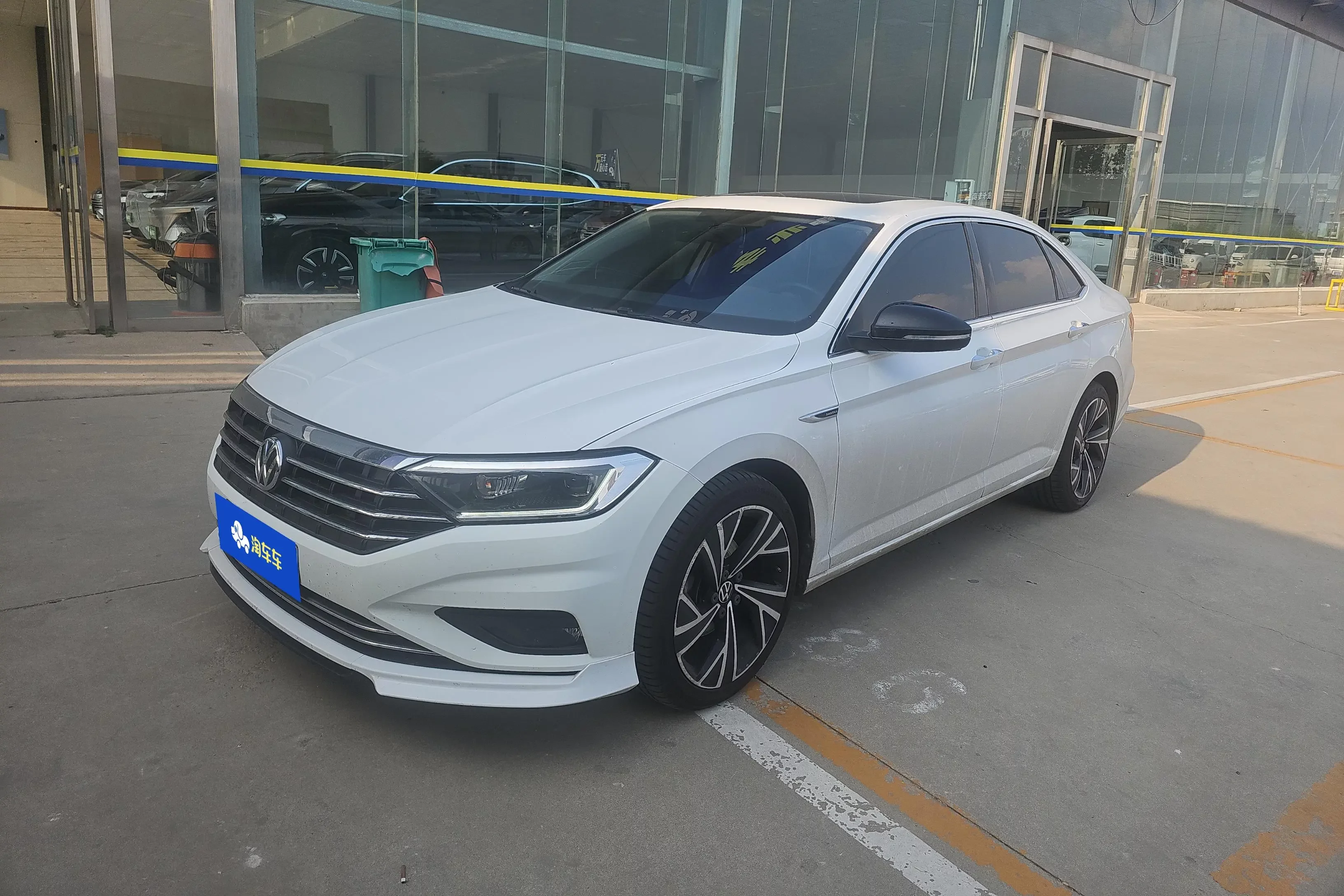 Volkswagen Sagitar