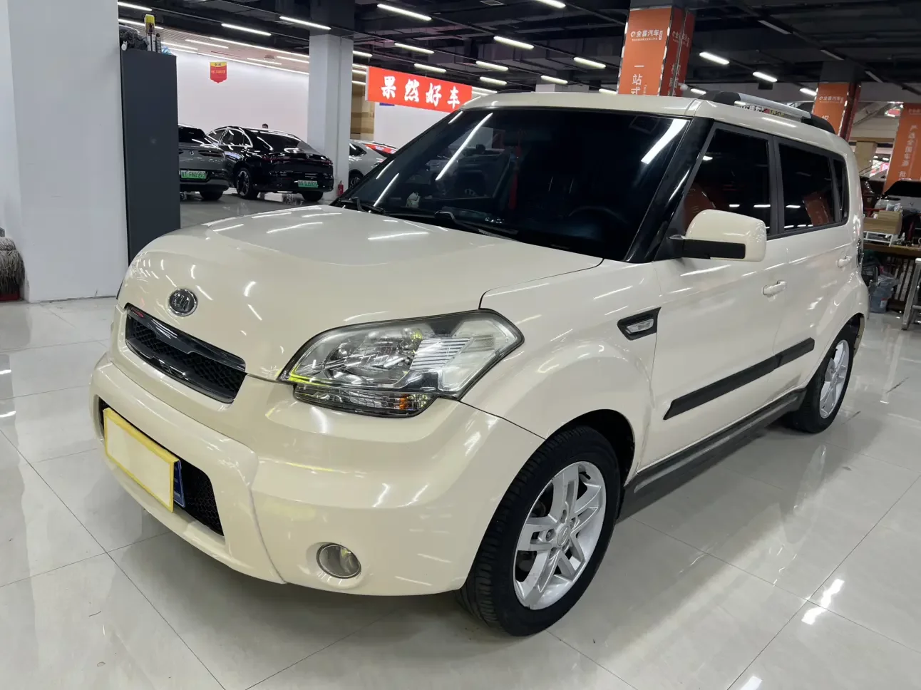 Kia Shor  из Китая