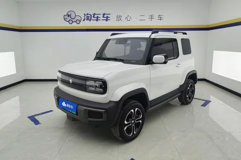 Baojun Yue Ye  из Китая