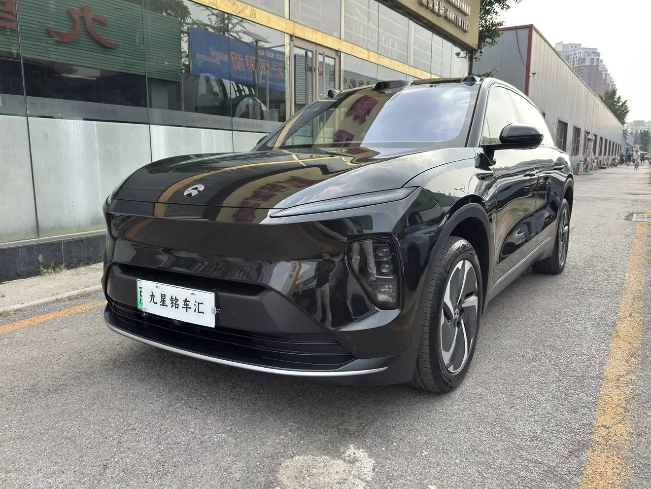 NIO ES8 2023