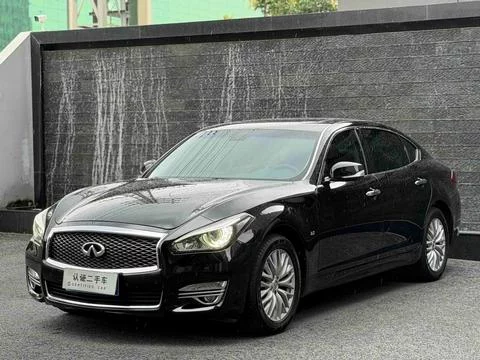 Infiniti Q70 2017