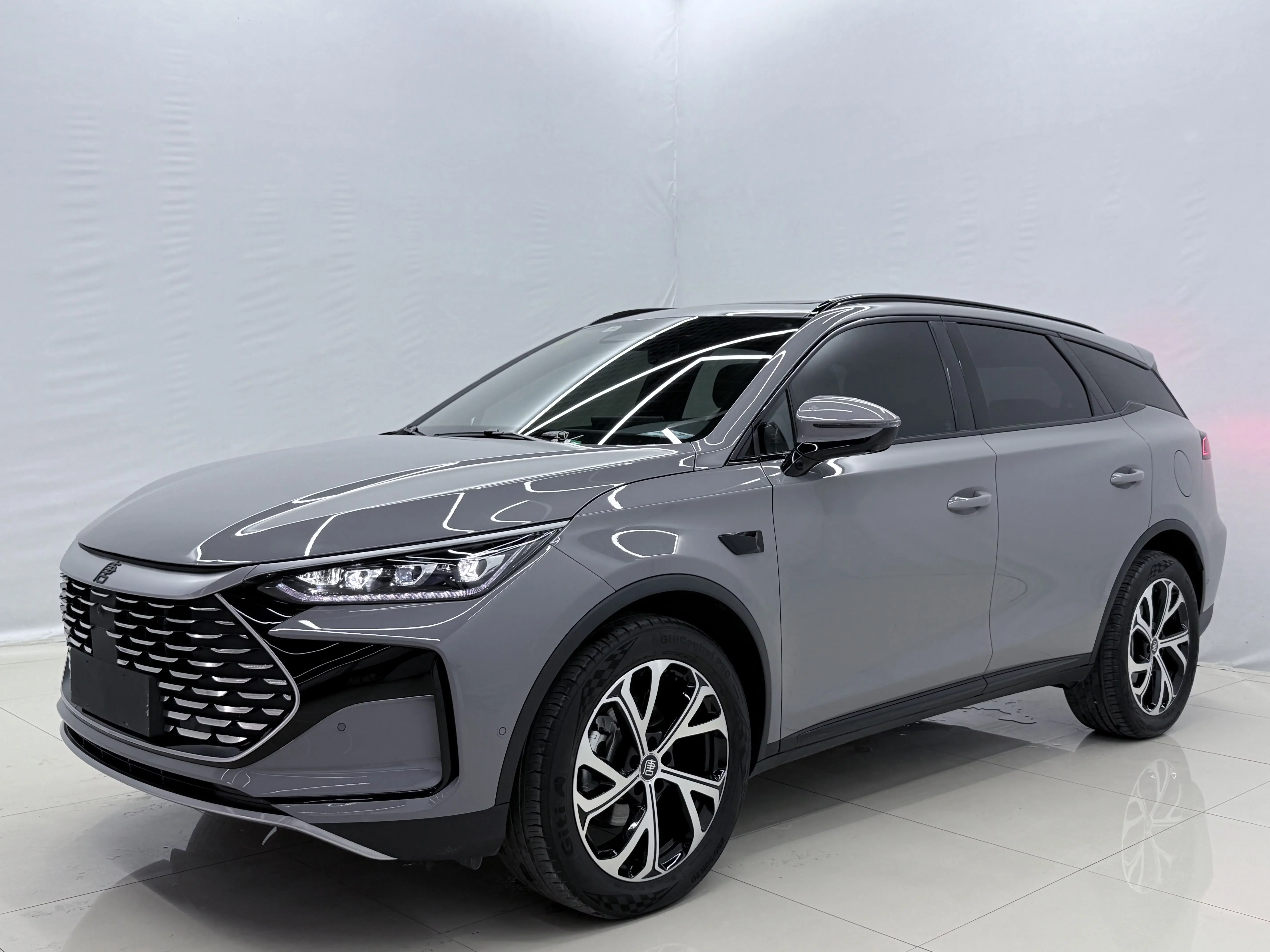 BYD Tang DM 2025
