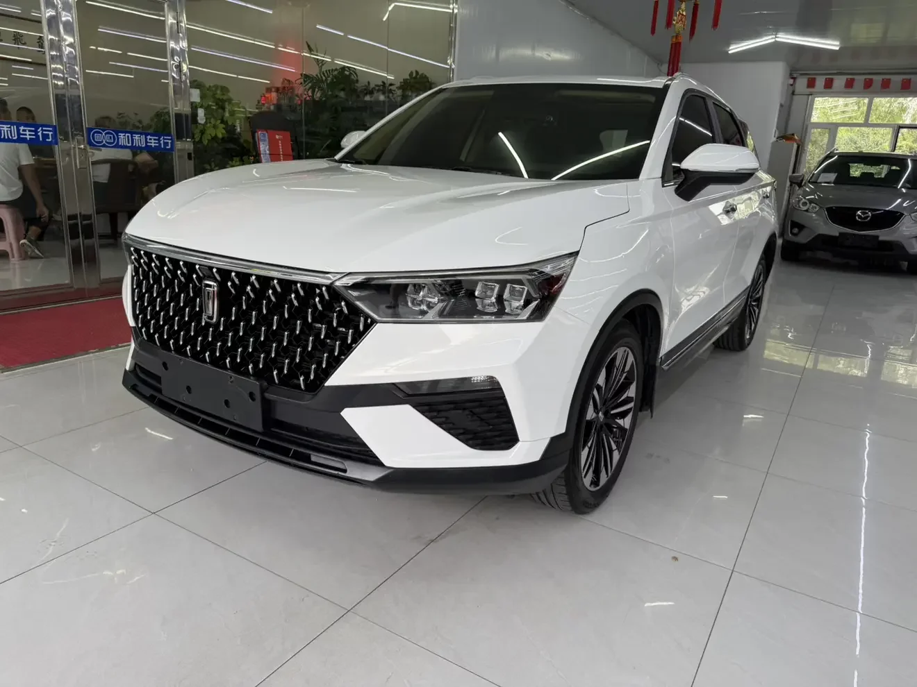 FAW Bestune T77