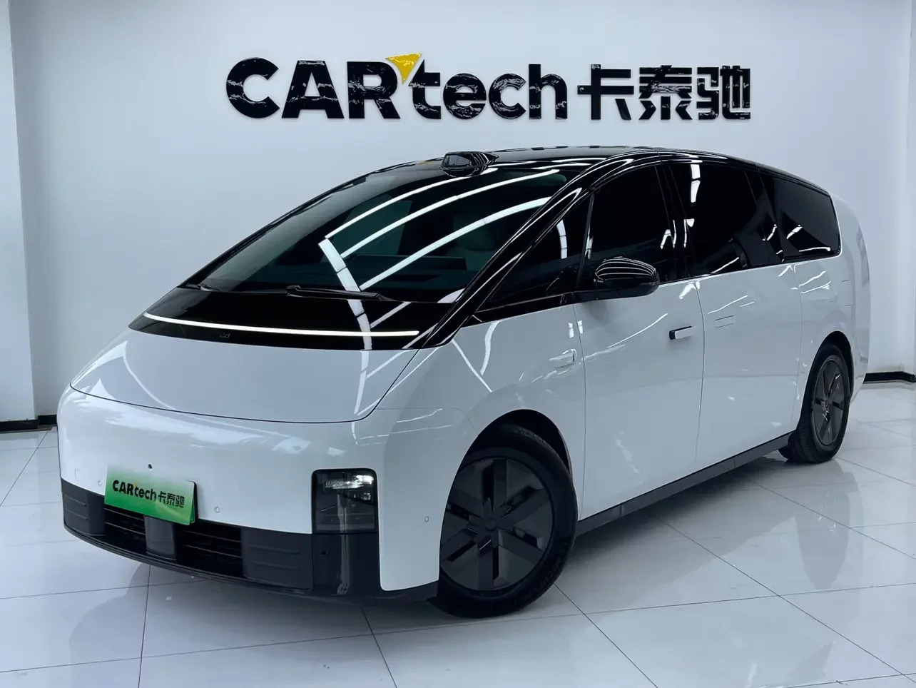 Lixiang MEGA 2024