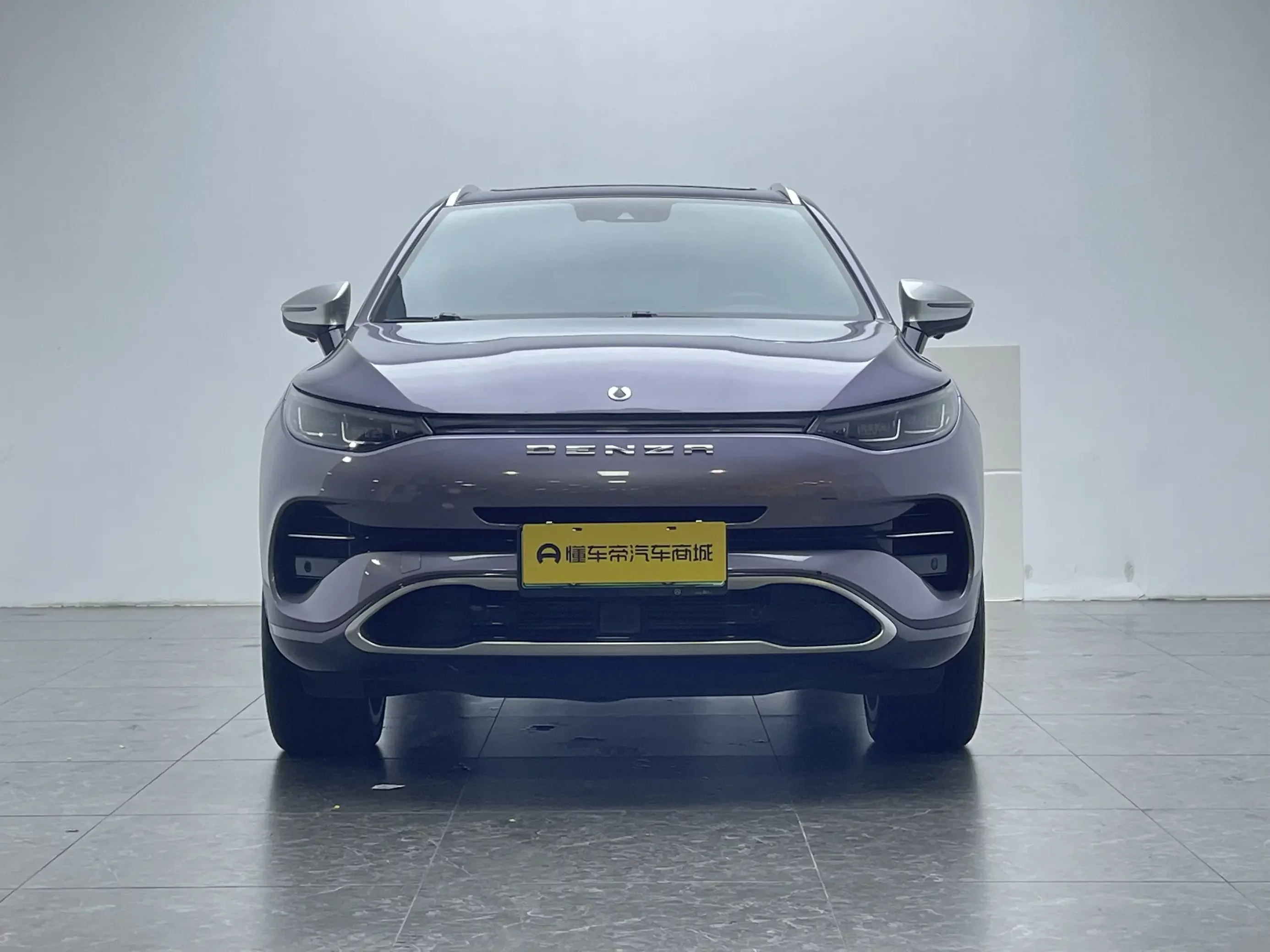 Denza X PHEV