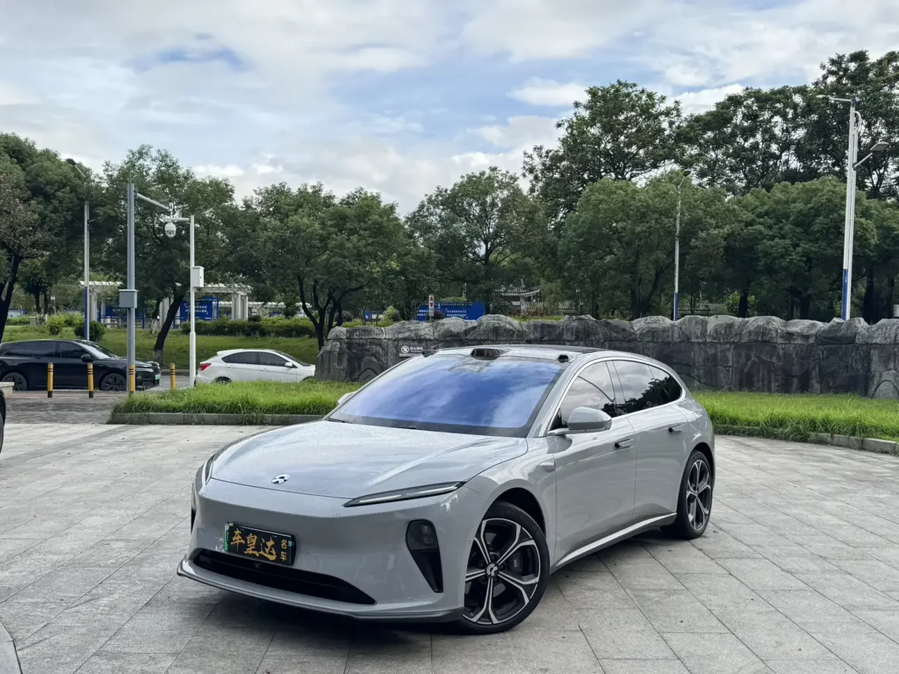 NIO ET5T