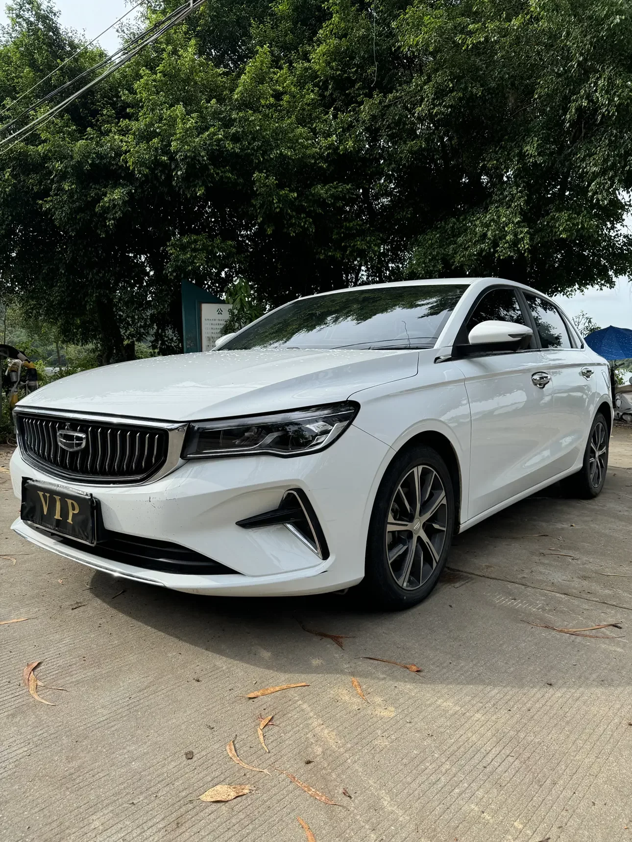 Geely emgrand