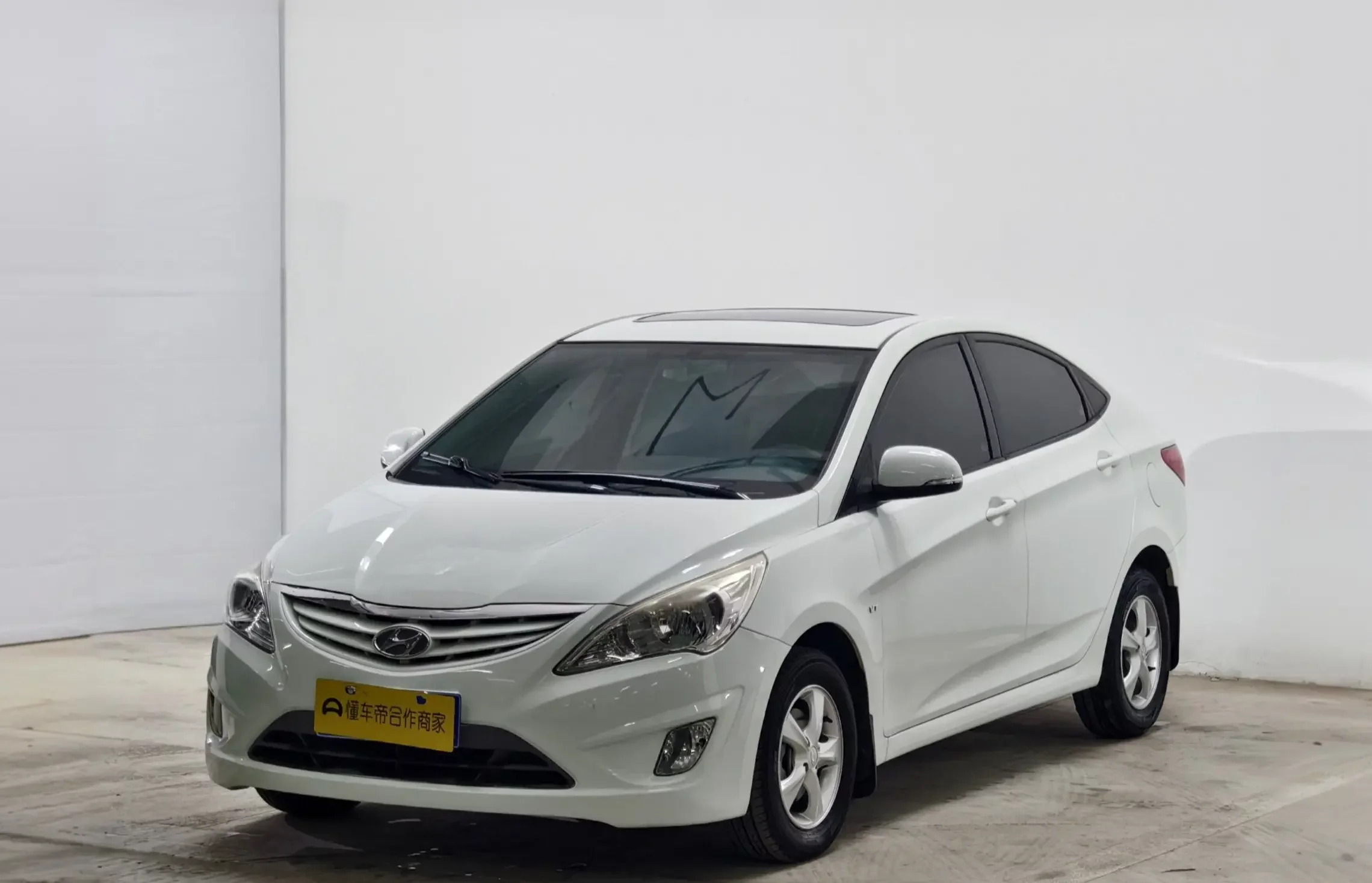 Hyundai Verna (Rena)  из Китая